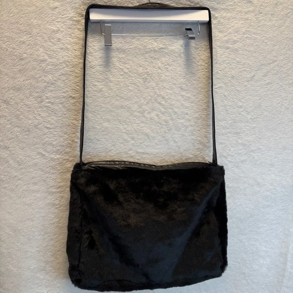 Y2K Black Faux Fur Shoulder Bag Oversized Fuzzy Plush Purse Goth 90s Vintage